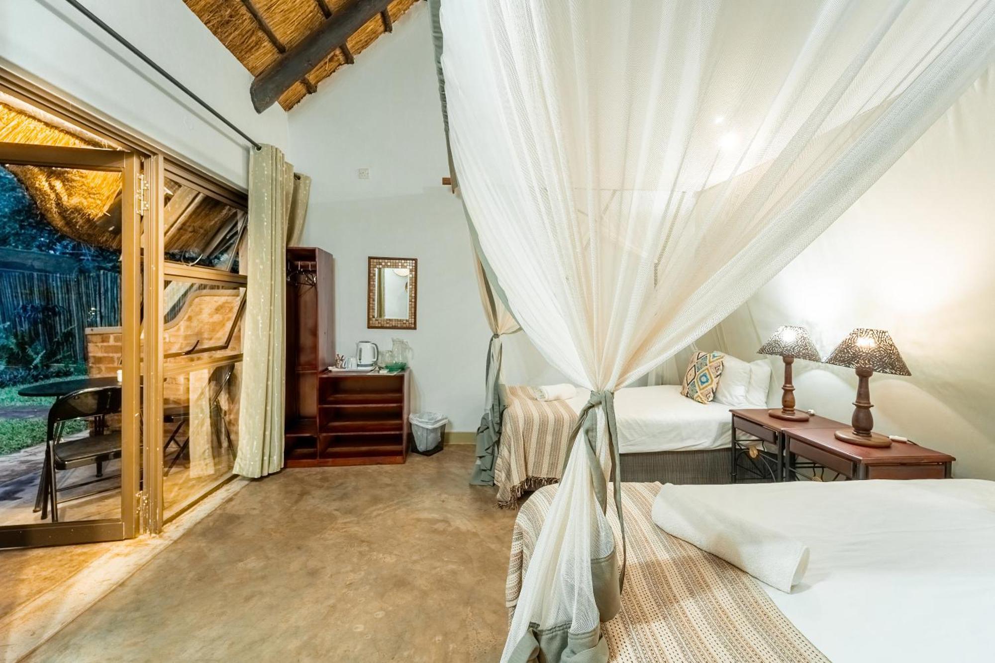 Nguni Lodge Водопад Виктория Экстерьер фото