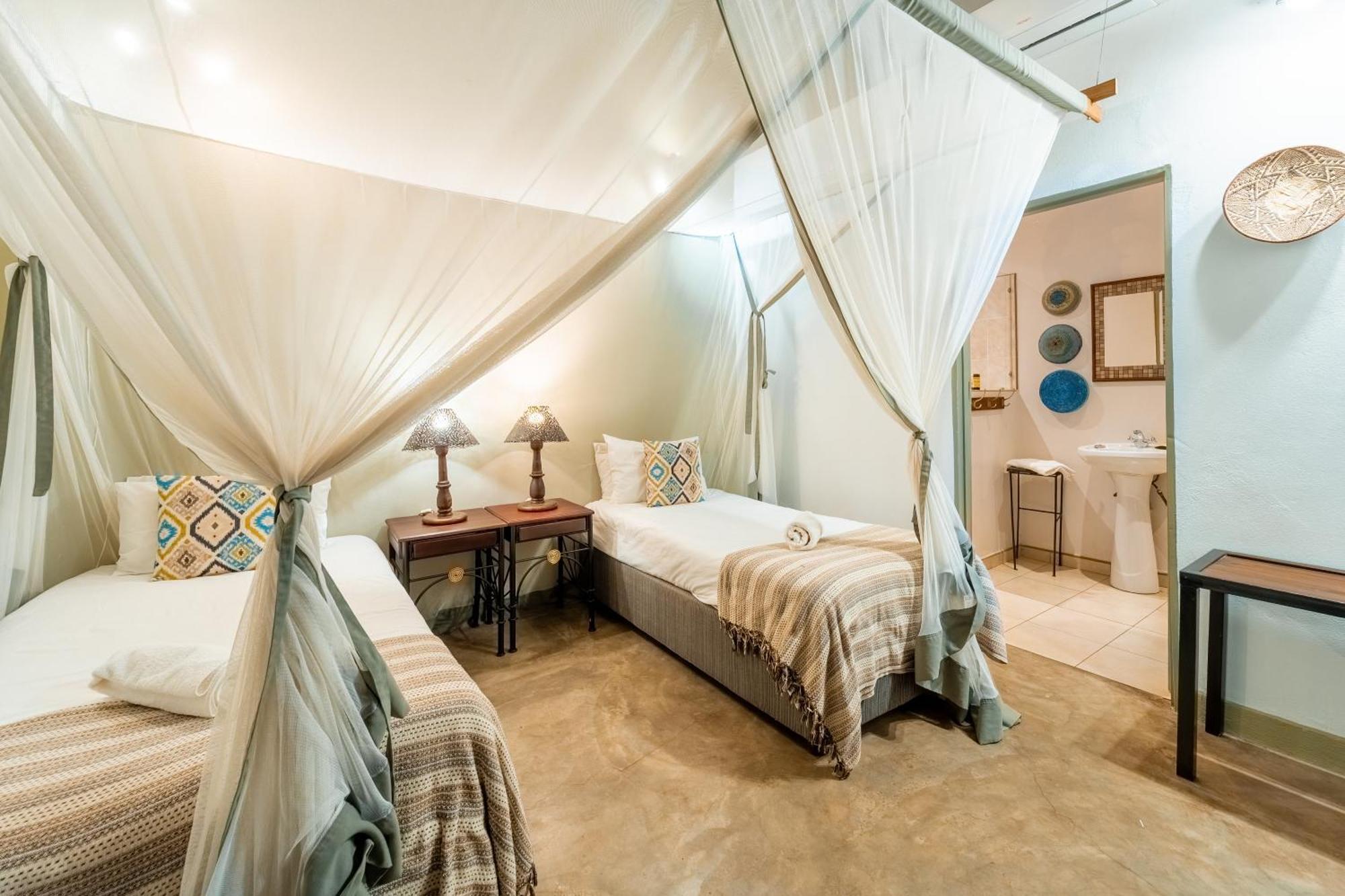Nguni Lodge Водопад Виктория Экстерьер фото