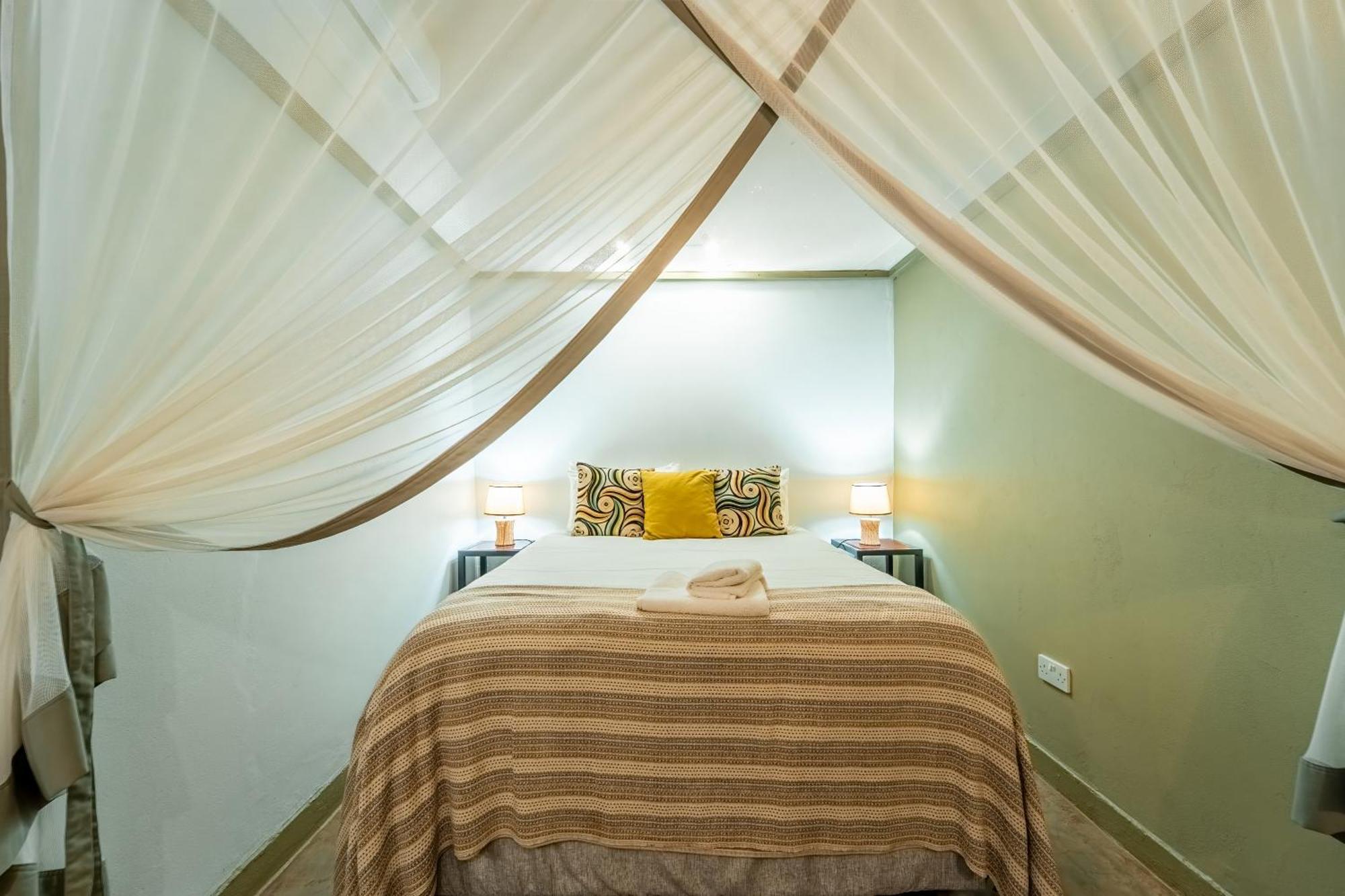 Nguni Lodge Водопад Виктория Экстерьер фото