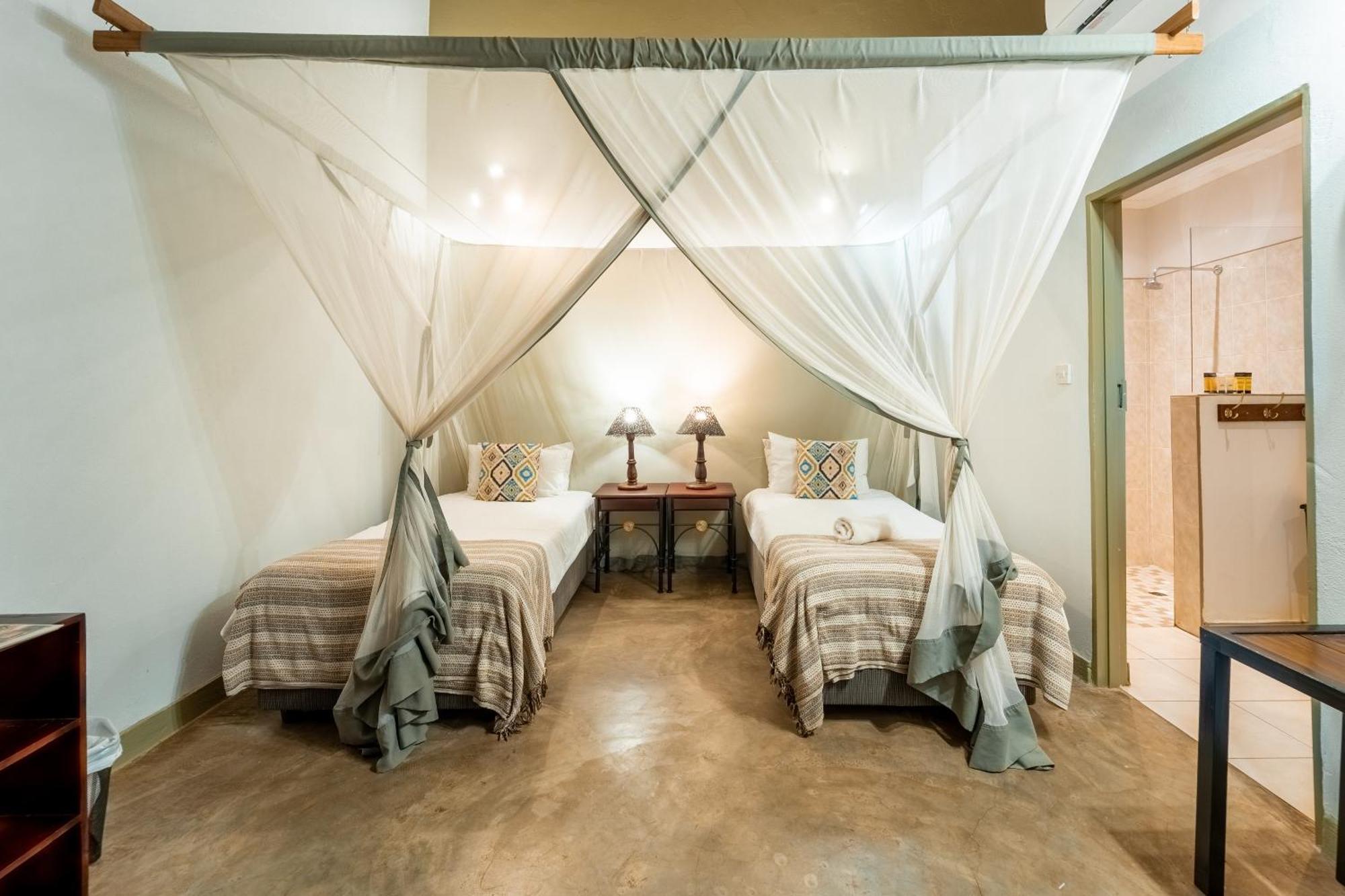 Nguni Lodge Водопад Виктория Экстерьер фото