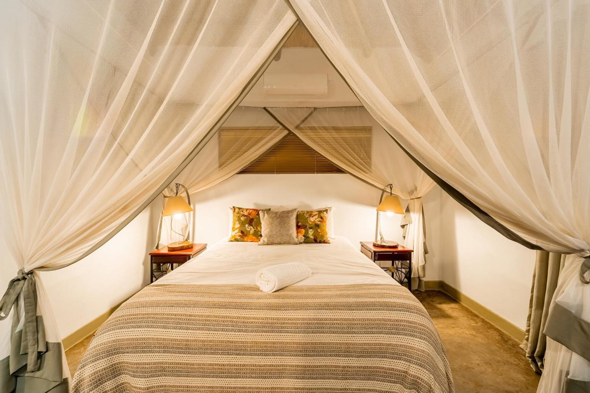 Nguni Lodge Водопад Виктория Экстерьер фото