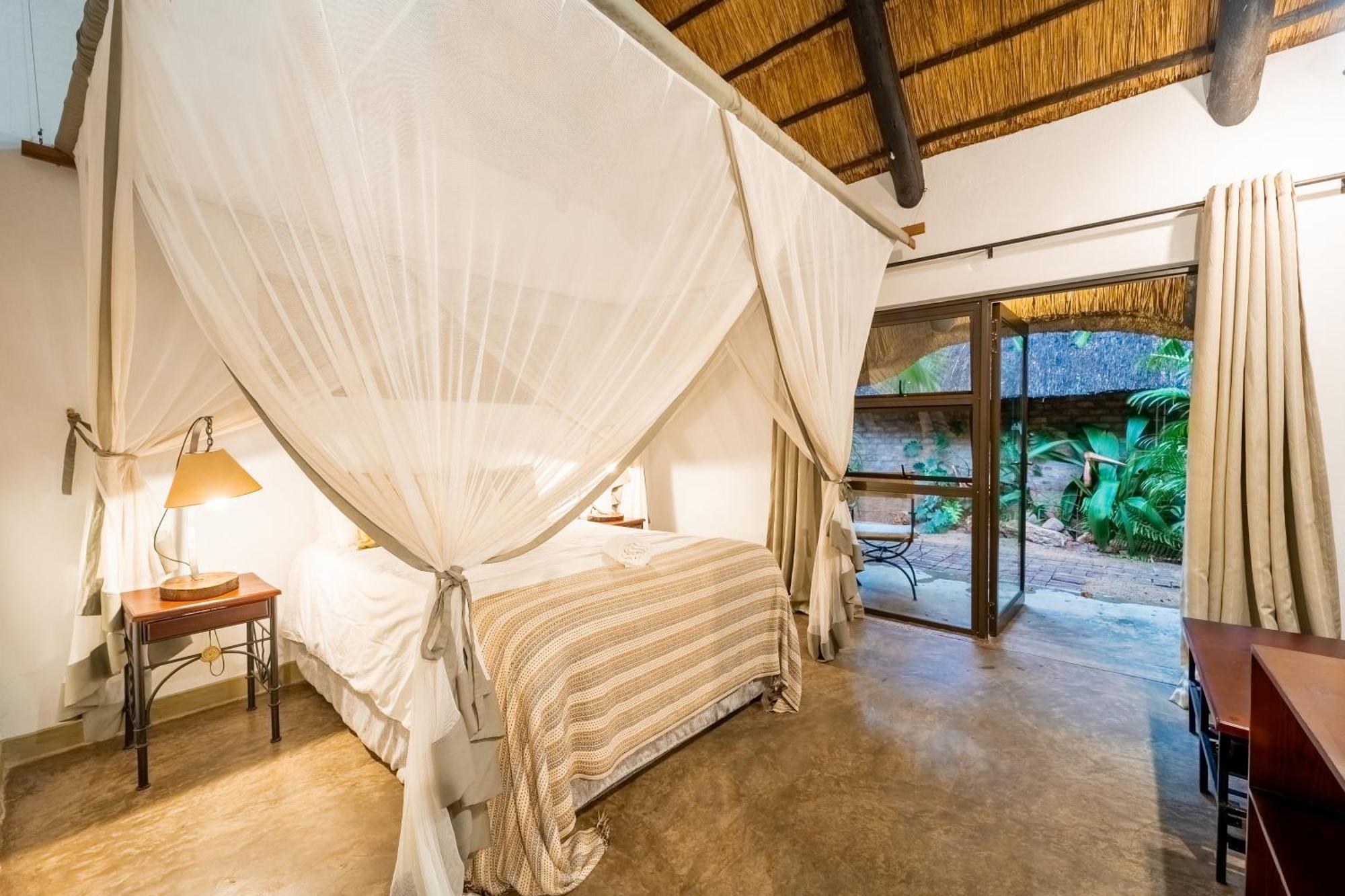 Nguni Lodge Водопад Виктория Экстерьер фото